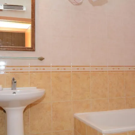 Encosta Da Marina Da Rocha *