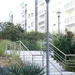 Encosta Da Marina Da Rocha *