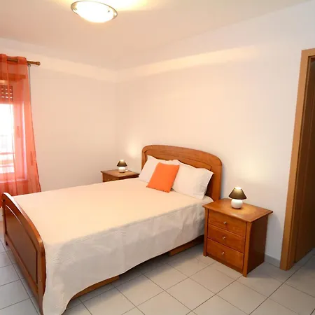 Encosta Da Marina Da Rocha